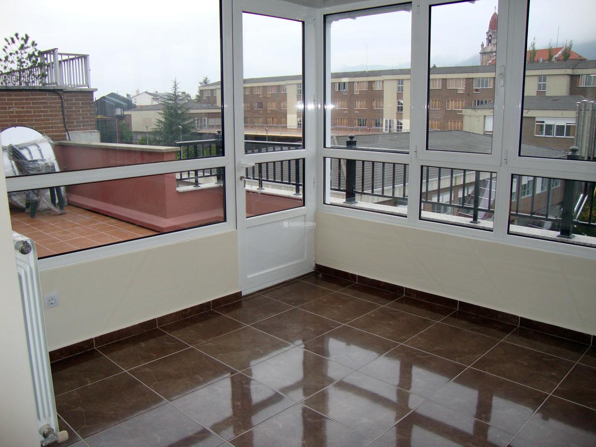 Piso en calle Peña Santa de Enol, Oviedo