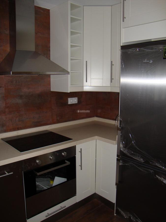 Piso en calle Peña Santa de Enol, Oviedo