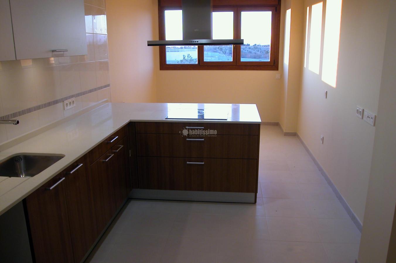 6 Viviendas pareadas e independientes de lujo.