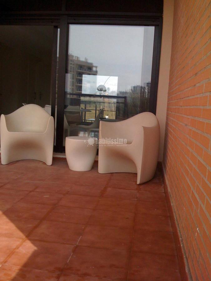 DECORACION Y AMUEBLAMIENTO ADOSADO PLAYA PUIG