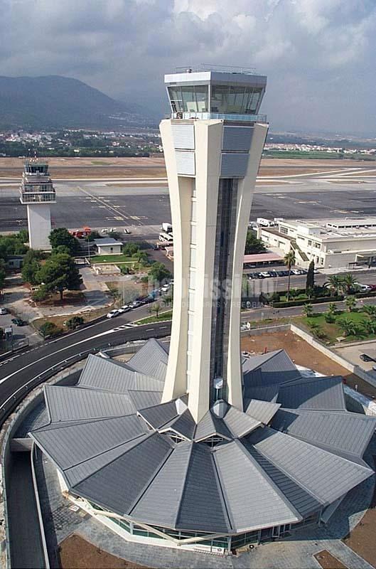 Proyectos Básico y de Ejecución de Torre de Control del Aeropuerto de Málaga.