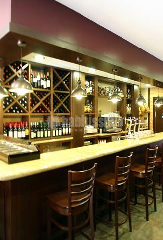 Reforma de local comercial para bar-cafetería