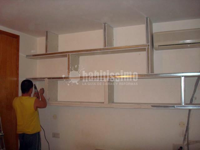 Reforma total baño y estanterías en Pladur