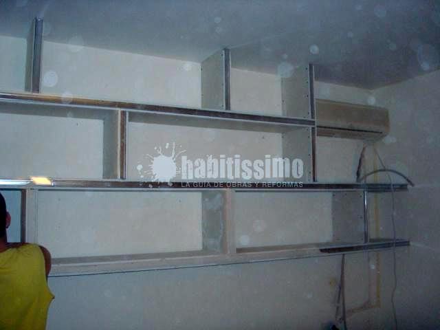 Reforma total baño y estanterías en Pladur