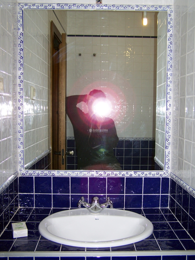 Revestimiento de baño azul