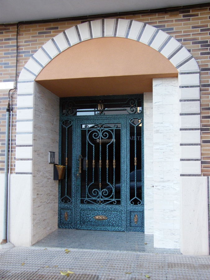 16 Viviendas, trasteros y cocheras