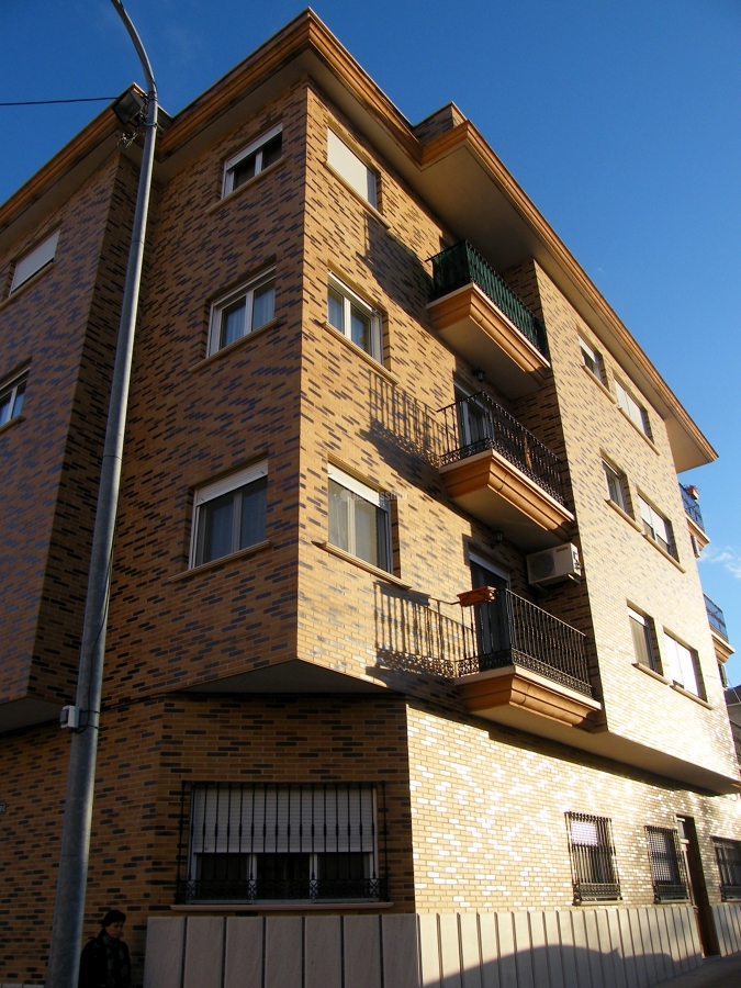 11 viviendas, trasteros y cocheras