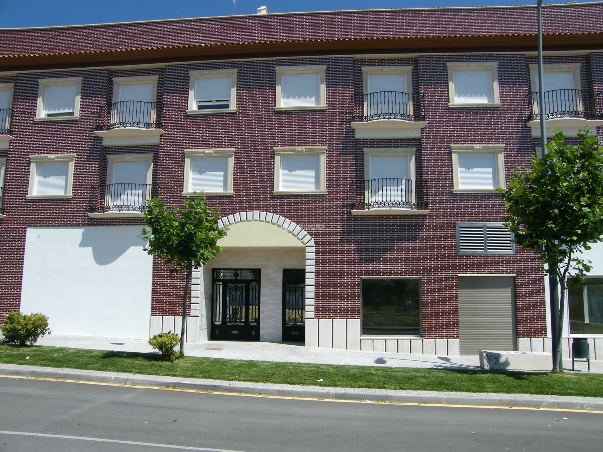 30 viviendas, locales, garajes y trasteros