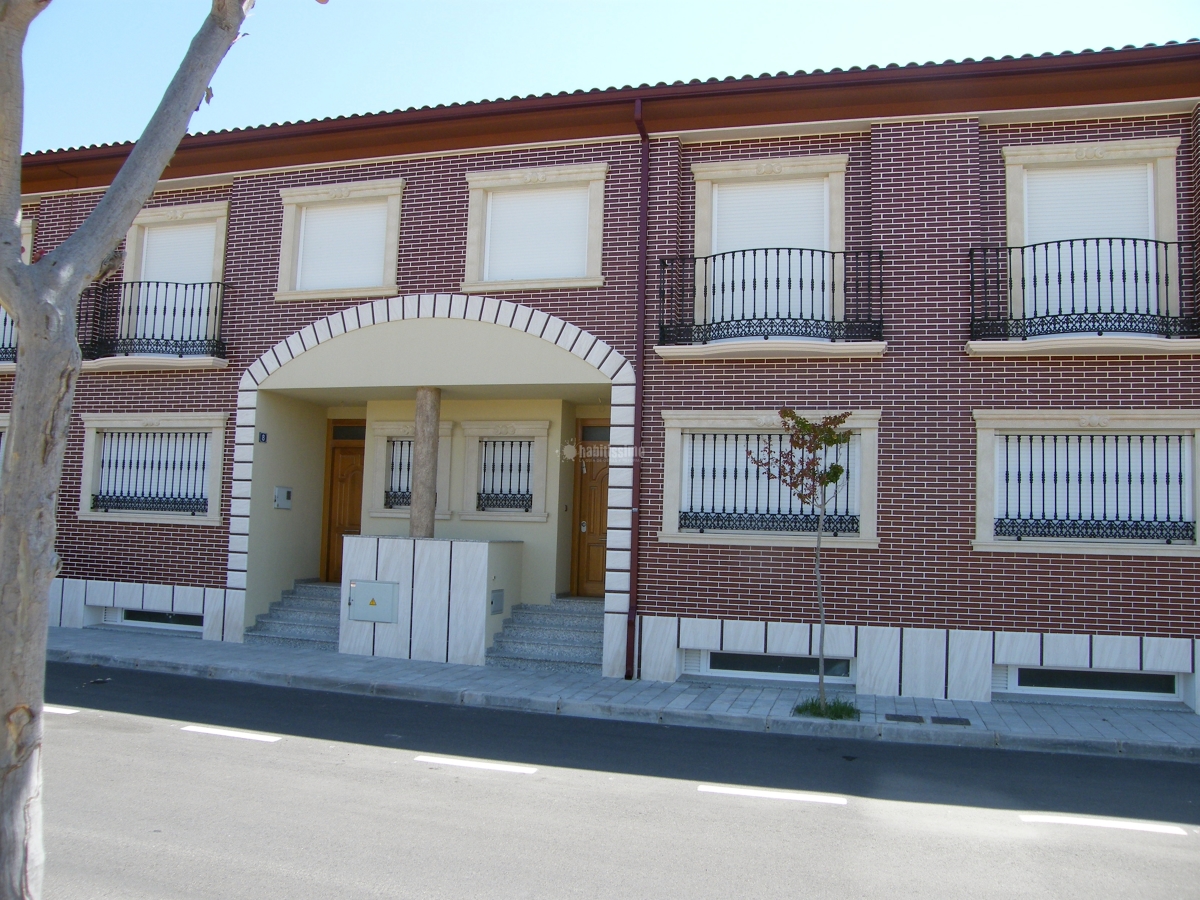 30 viviendas, locales, garajes y trasteros