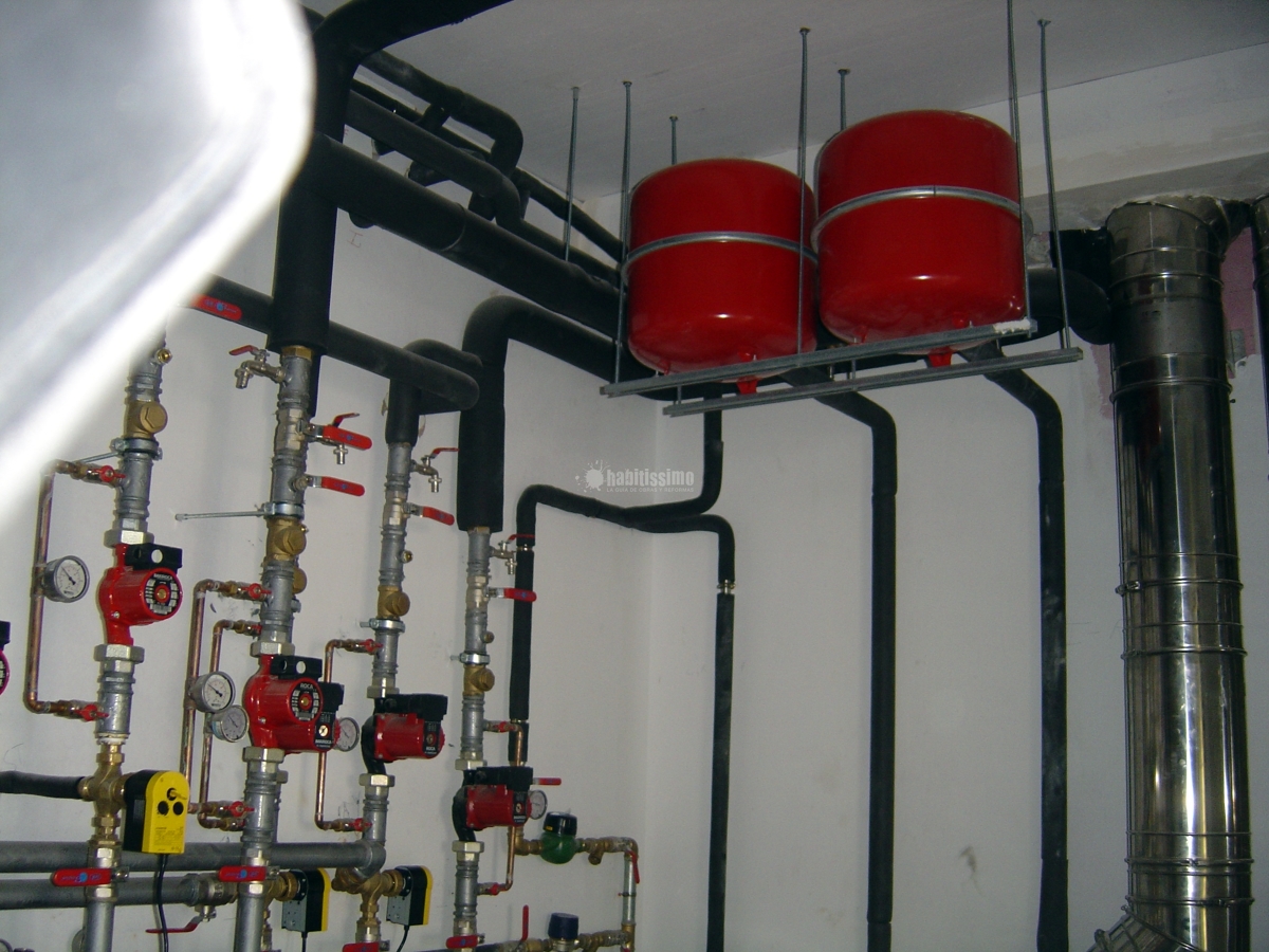 Calefacción y agua caliente en un colegio