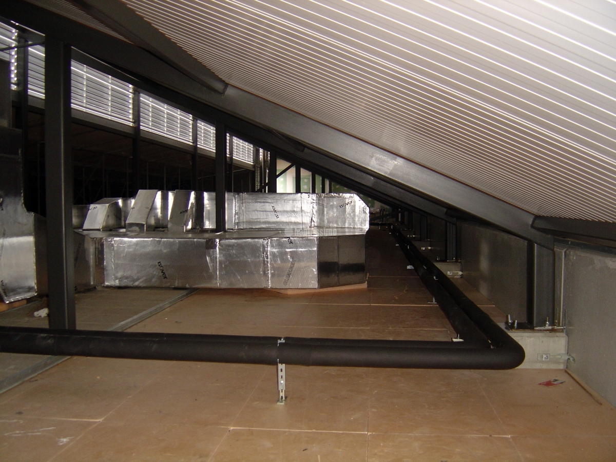 Calefacción y agua caliente en un colegio