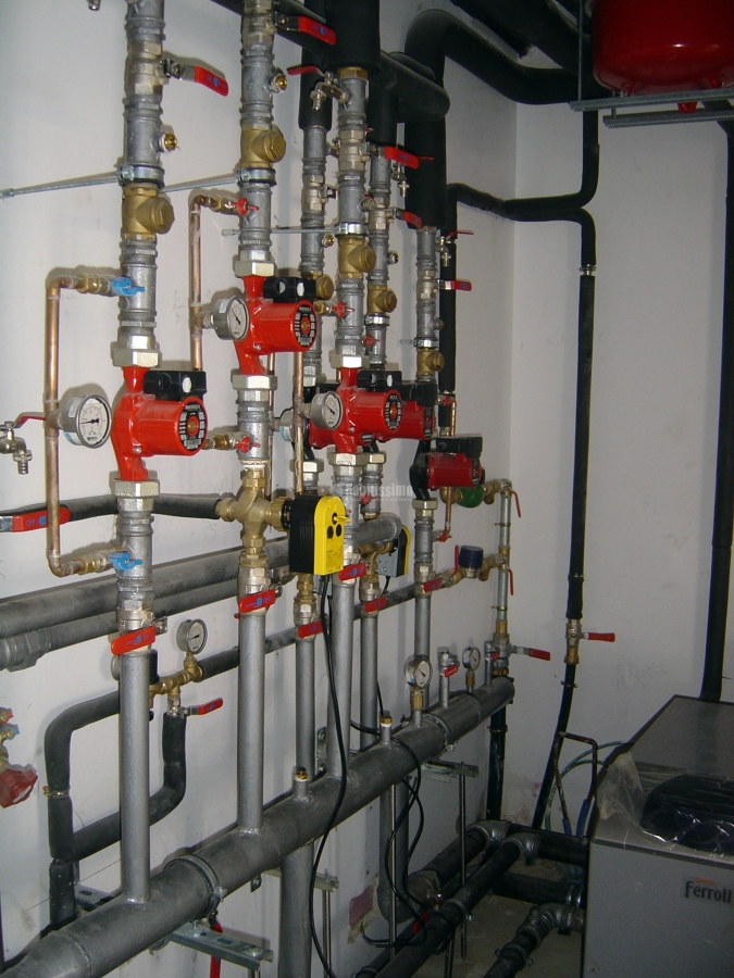 Calefacción y agua caliente en un colegio