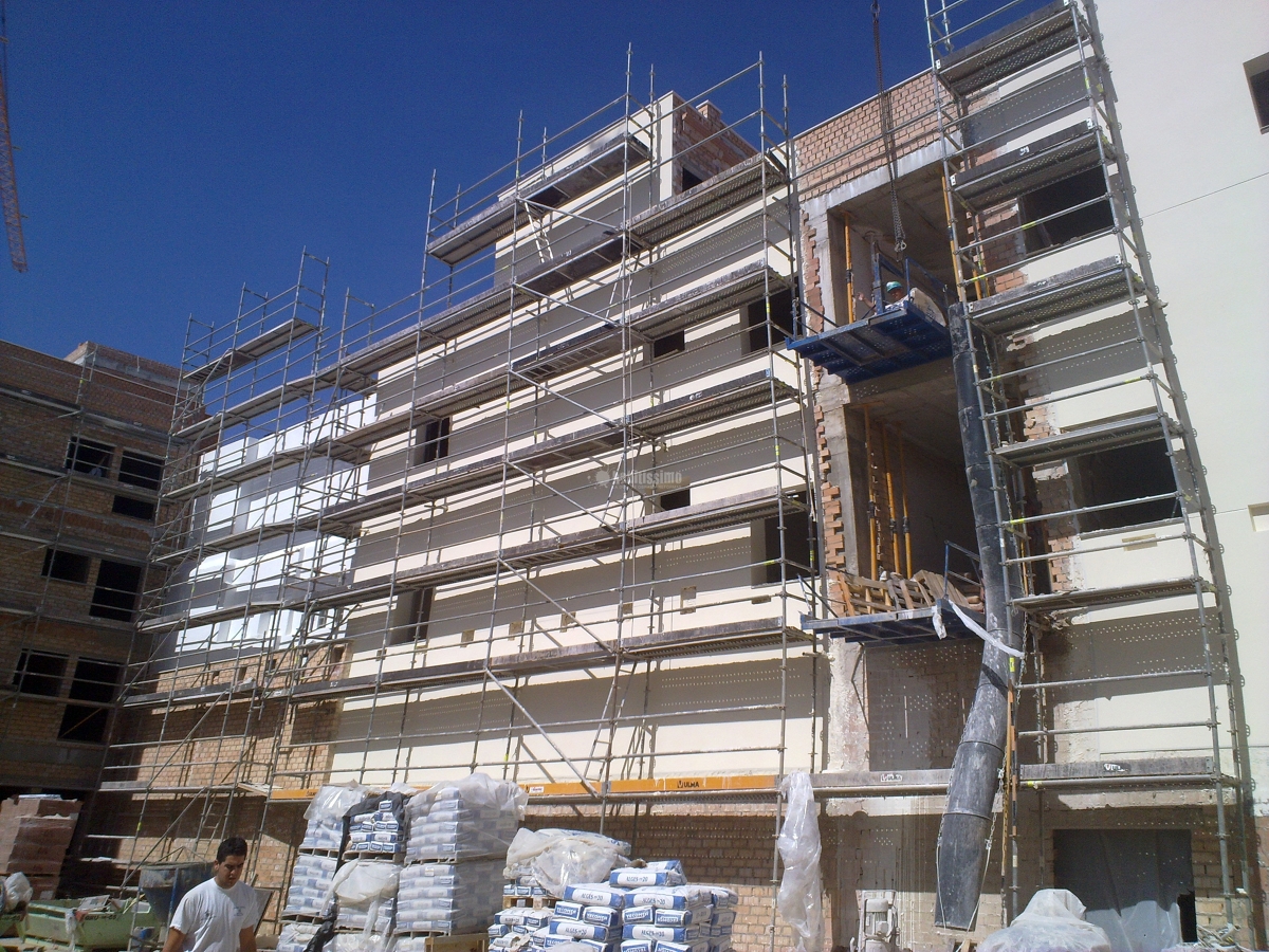 45 viviendas de lujo en calle Baños