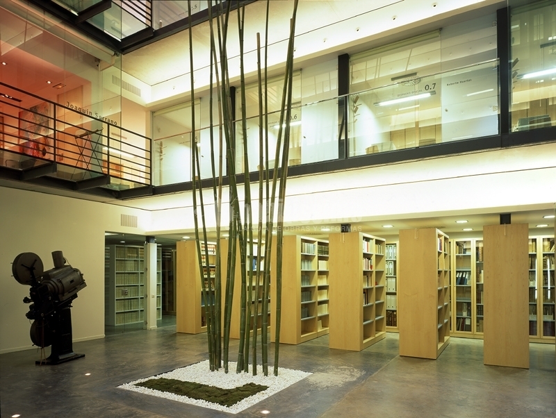 Rehabilitación integral de edificio para notaría en Castellón