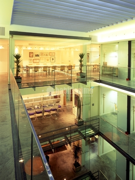 Rehabilitación integral de edificio para notaría en Castellón