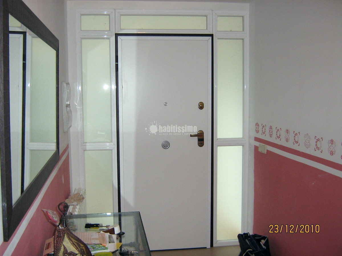 Ampliación buhardilla e instalación de escalera de madera,