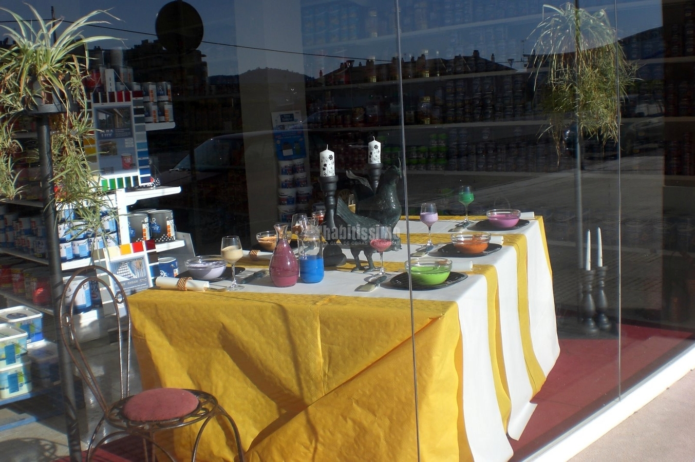 Escaparates en tiendas de Pinturas 