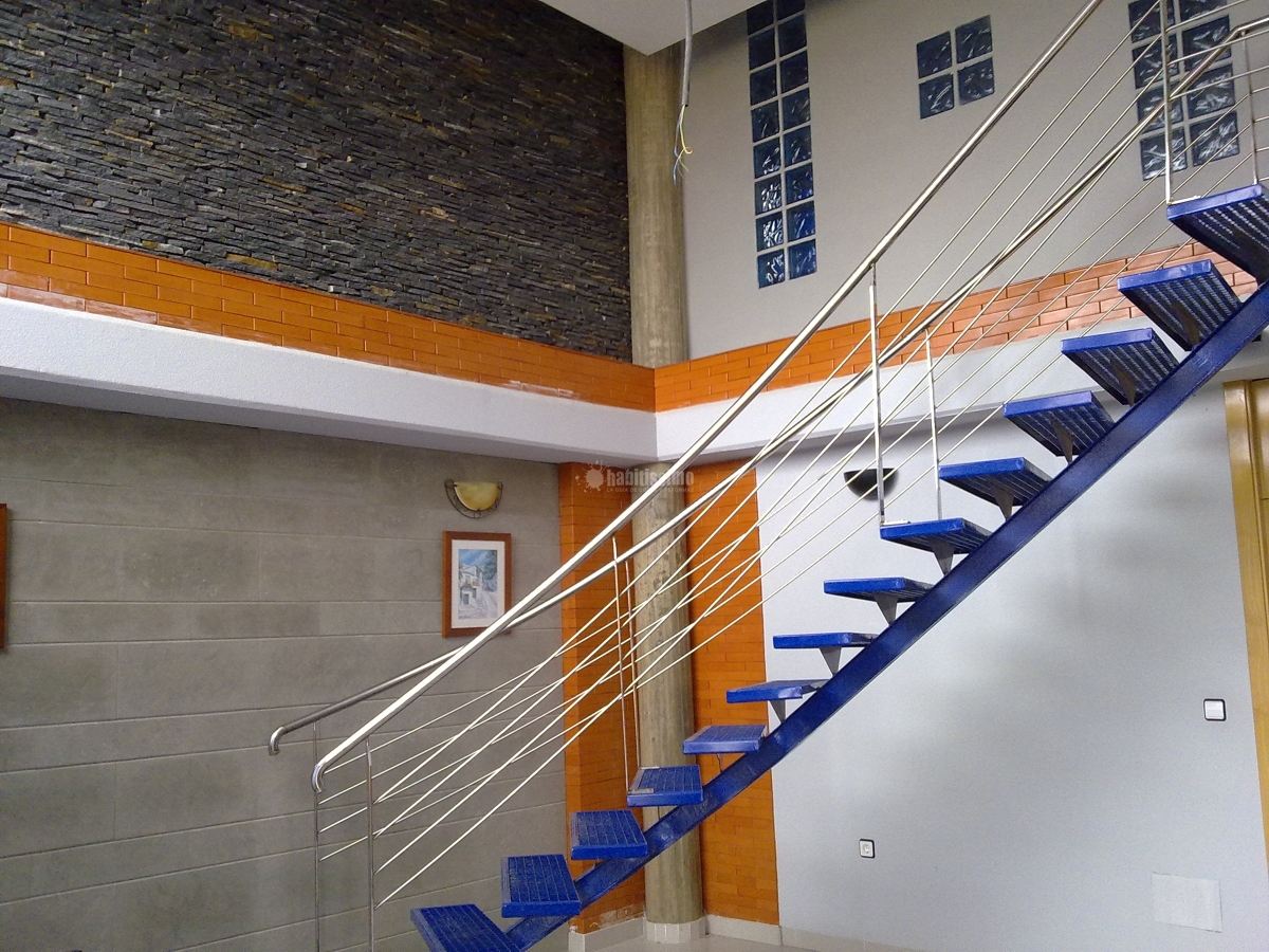 Nave industrial y oficinas