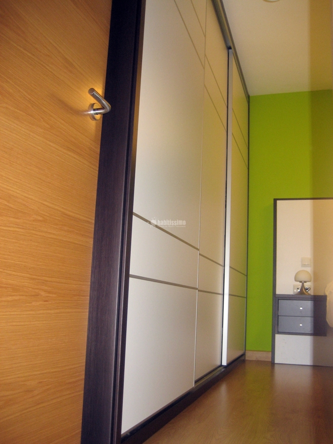 Amueblamiento de ático abuhardillado