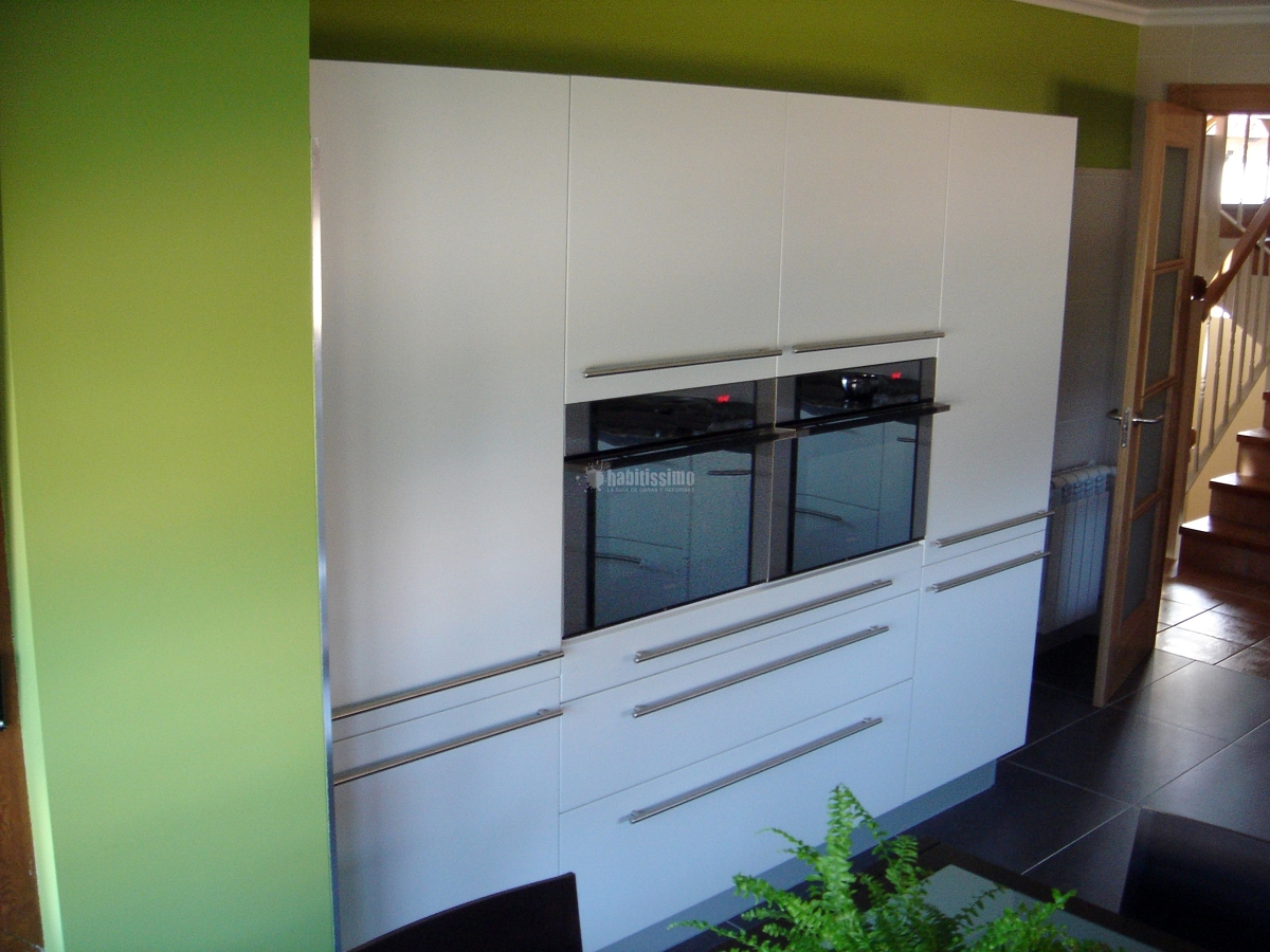 Amueblamiento cocina y baños