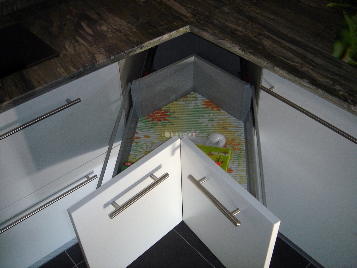 Amueblamiento cocina y baños