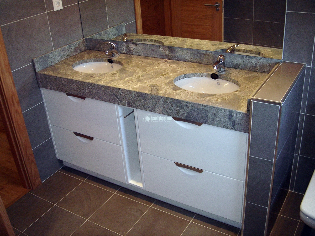 Amueblamiento cocina y baños