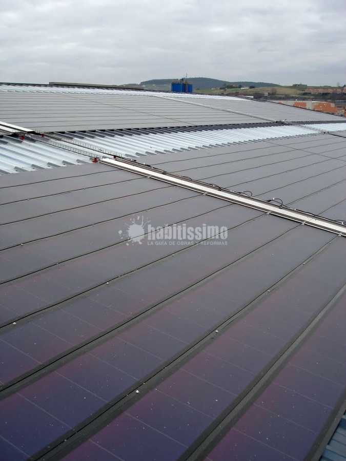 Instalación fotovoltaíca en cubierta industrial 20 KW.