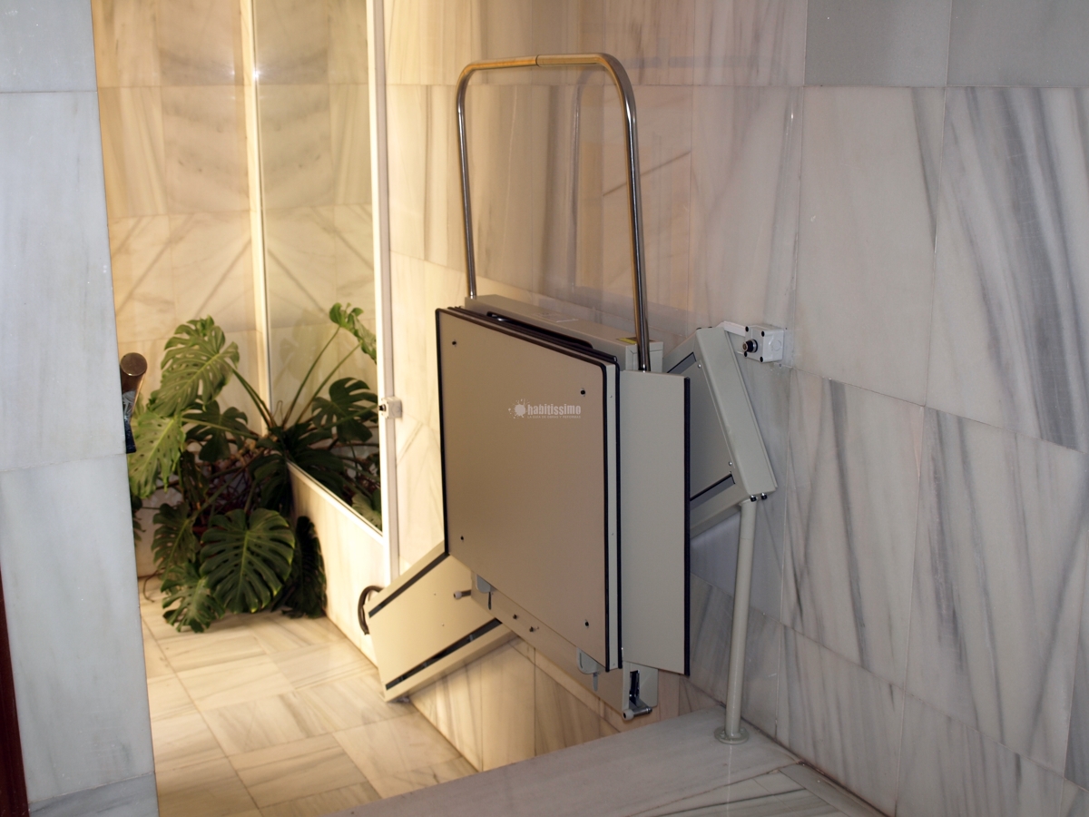 Instalación de salvaescaleras