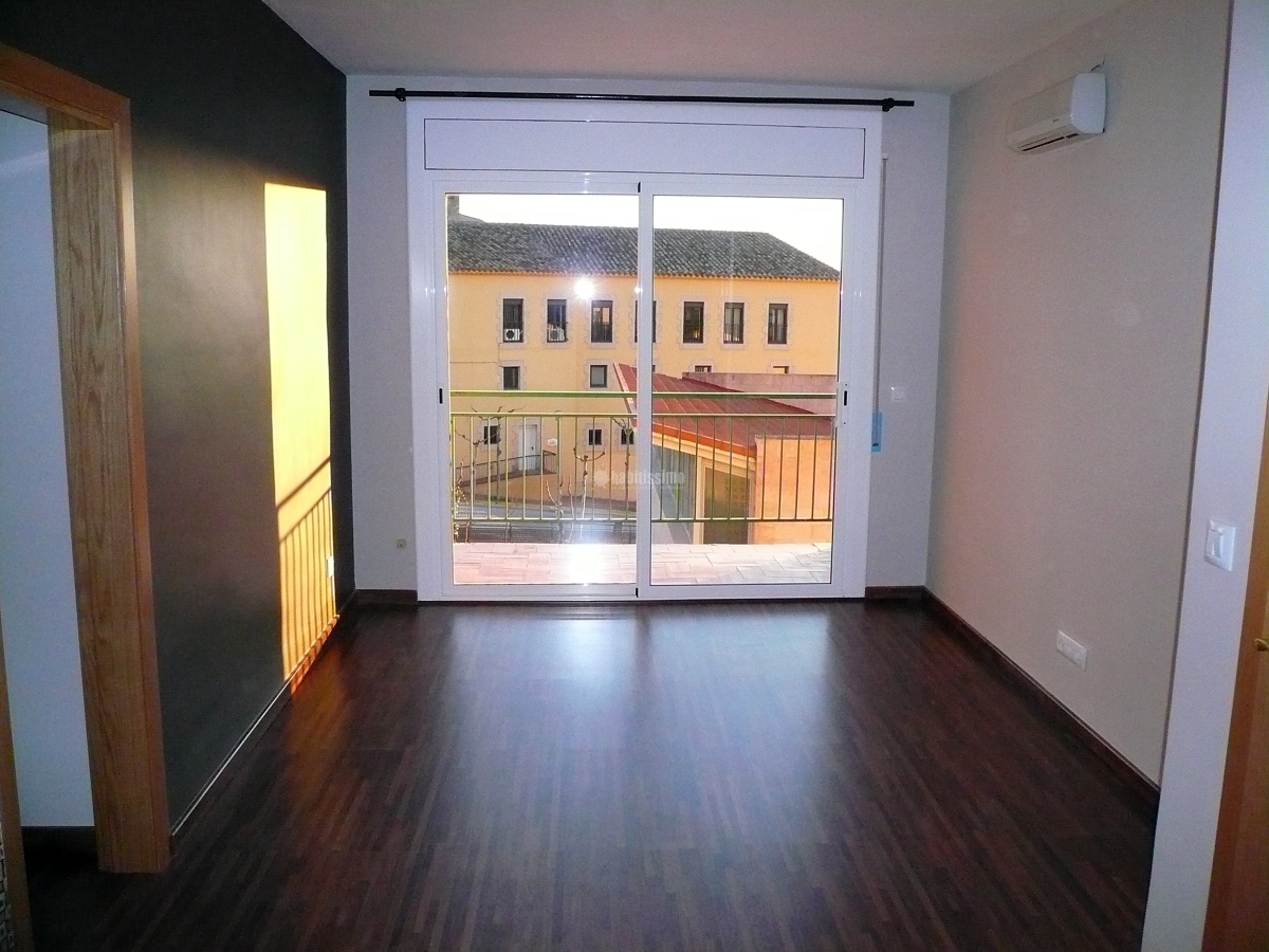 Reforma completa de un piso de 65 m2 en Cervera