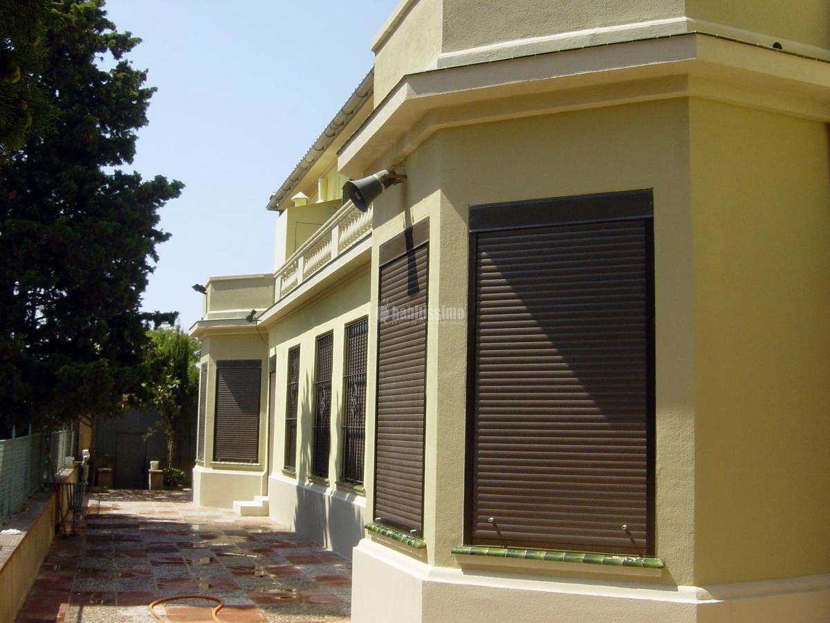 Fachada casa antigua (escuela)