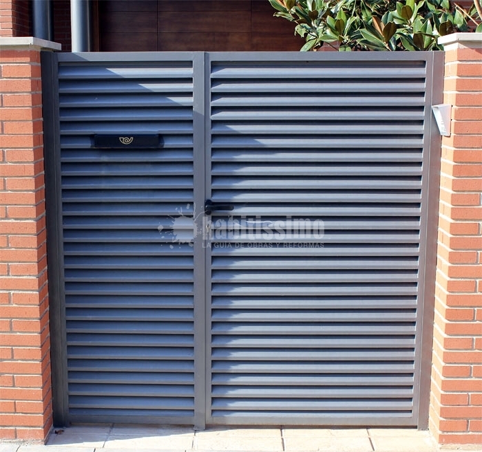 Puertas batientes de hierro