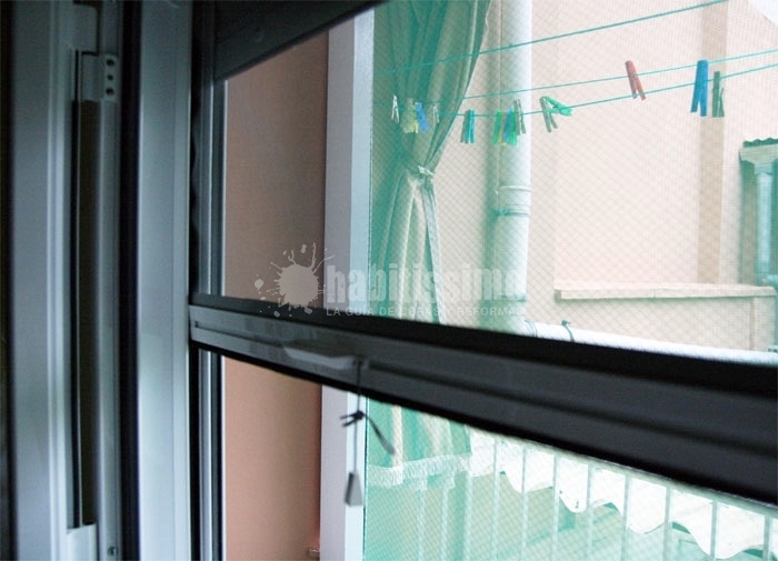 Ventana batiente de aluminio