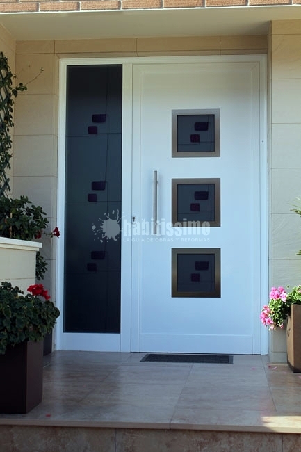 Puerta batiente de aluminio