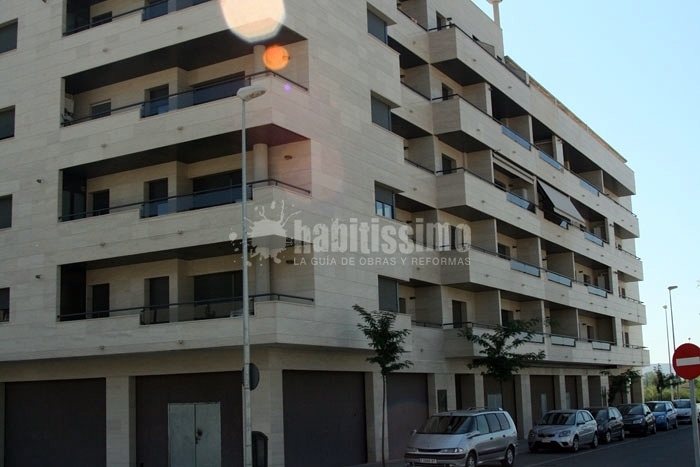 Balcón de aluminio y cristal