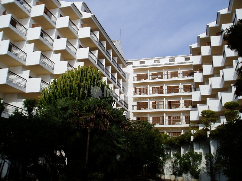 Trabajos De Pintura En Complejos Residenciales