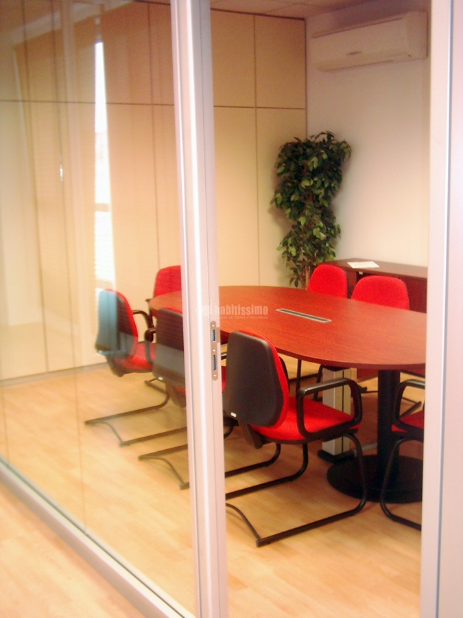 Mobiliario De Oficinas y Comercios