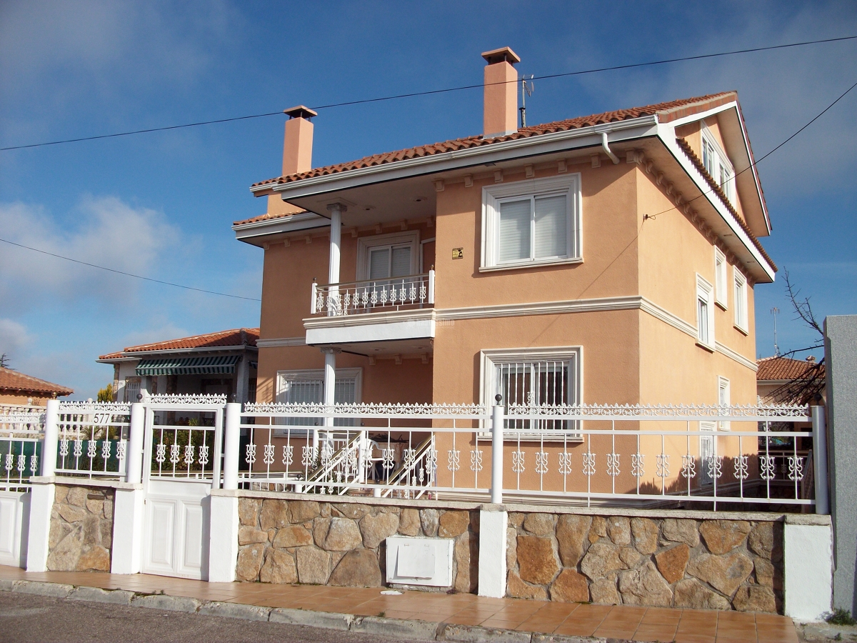 Construcción De Vivienda Unifamiliar