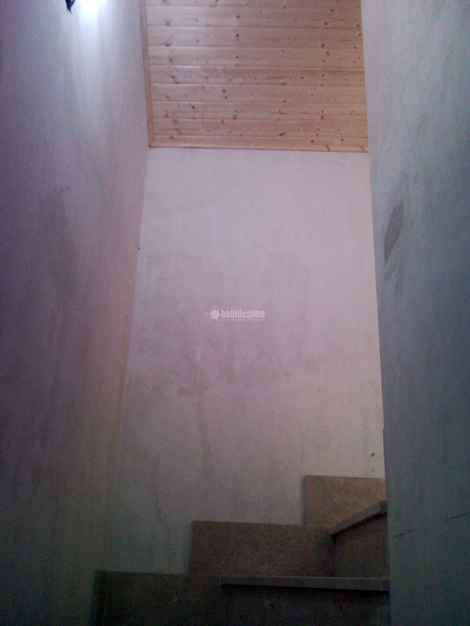 Buhardilla Y Solado De Mármol Escalera Y Solado De Hormigón Impreso