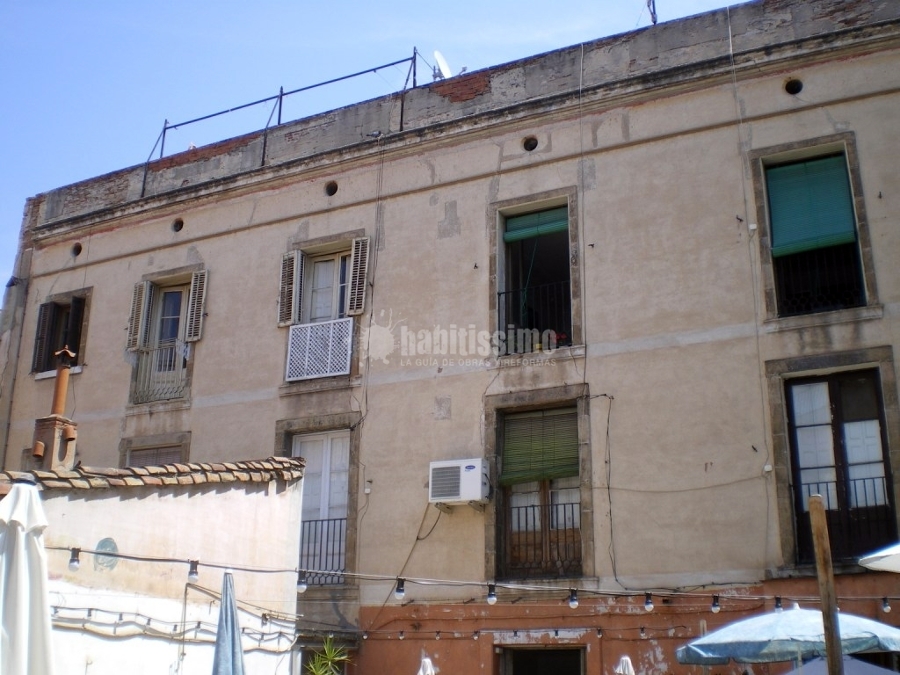 Restauración De Fachada y Patios Interiores Gotic