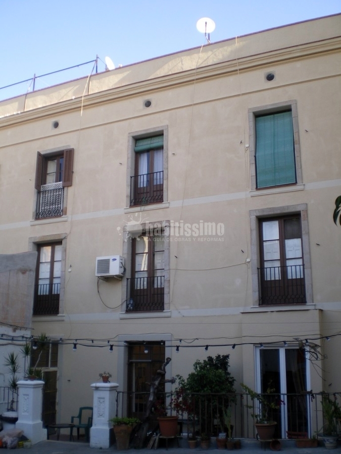 Restauración De Fachada y Patios Interiores Gotic