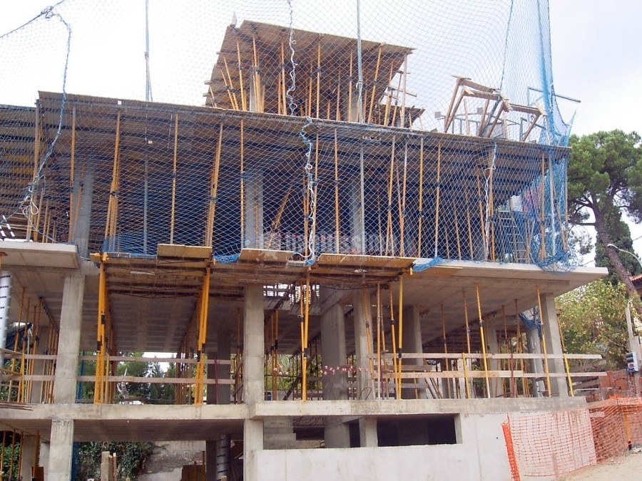 Derribo y Construcción Vivienda Unifamiliar Aislada