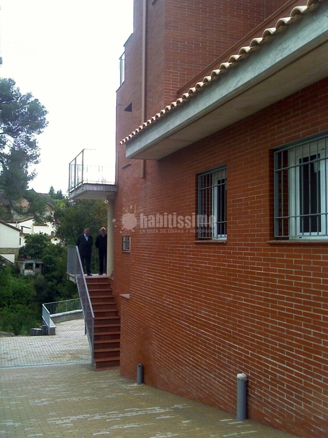 Derribo y Construcción Vivienda Unifamiliar Aislada