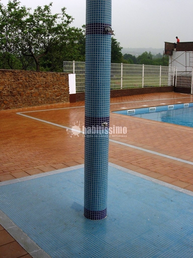 Construcción De Piscina En Colegio