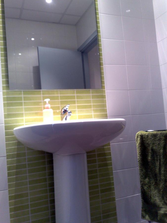 Reforma integral del local situado en Av. Carrilet 147