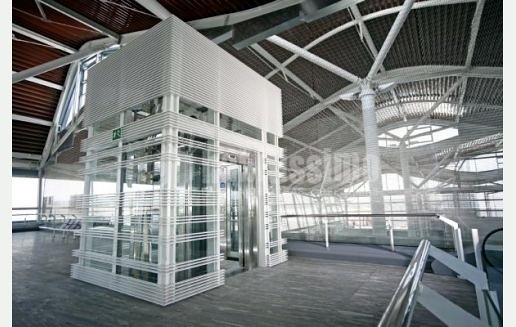 Instalación De Ascensores En El Aeropuerto De Zaragoza