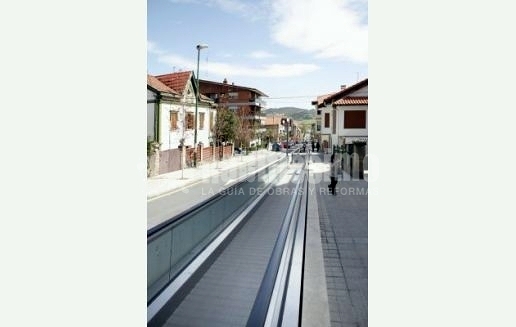Pasillos Rodantes Para La Avenida Salsidu, En Algorta