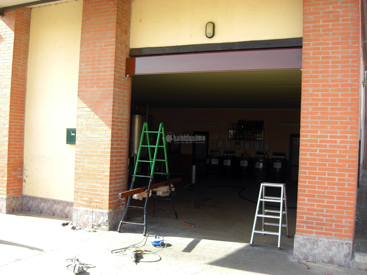 Instalacion Puerta y Persiana Seguridad Bodega Valderas