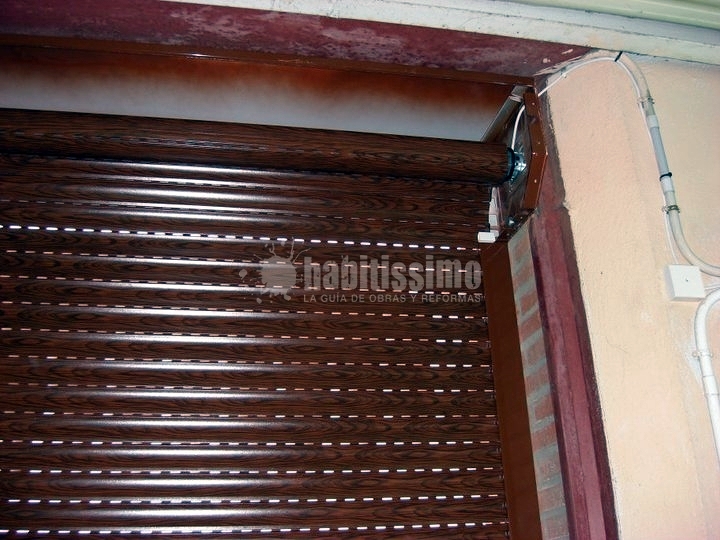 Instalacion Puerta y Persiana Seguridad Bodega Valderas