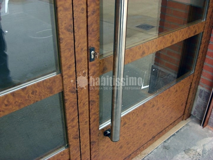 Instalacion Puerta y Persiana Seguridad Bodega Valderas