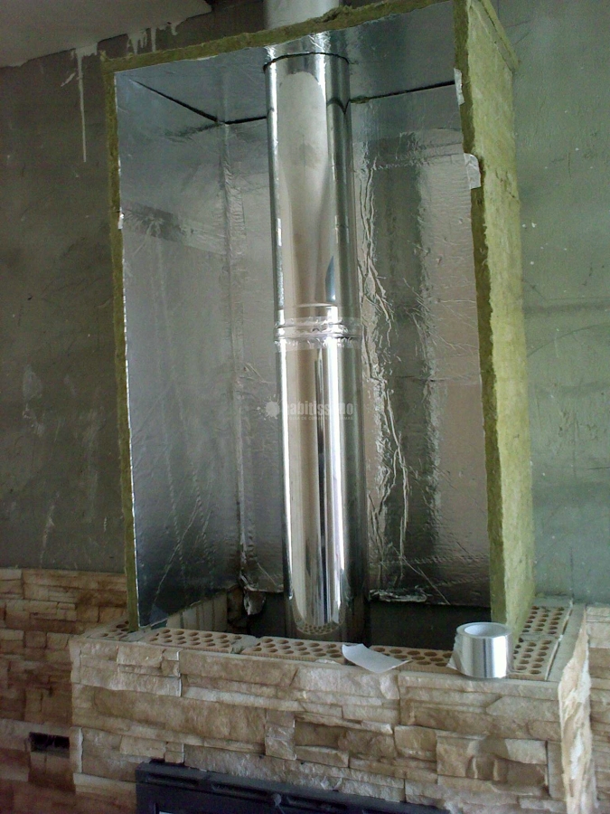 Ejemplo Aislamiento Chimeneas Leña
